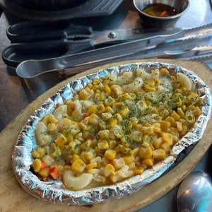 돼지전설 사진