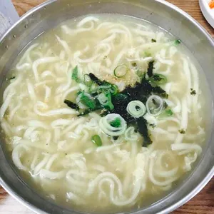 삼삼칼국수 사진