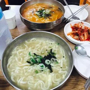 삼삼칼국수 사진