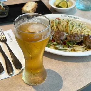 라보테 사진