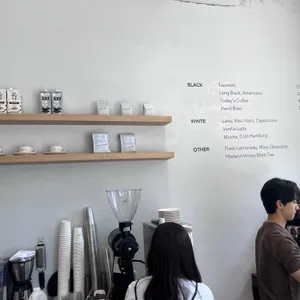 알렉산더 커피 스튜디오 리뷰 사진