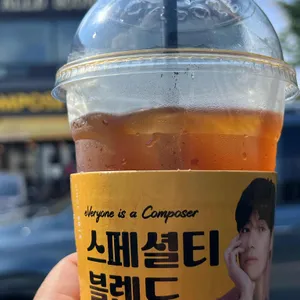컴포즈커피 사진