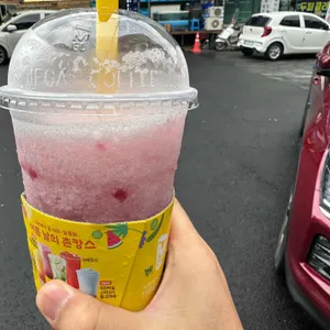 메가커피 사진