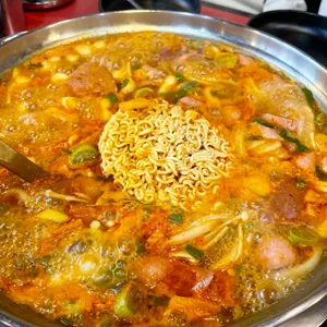 놀부부대찌개 사진