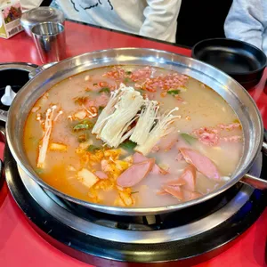 놀부부대찌개 사진