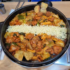 홍춘천 치즈닭갈비 사진
