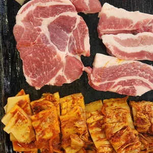 신김치생삼겹살 사진