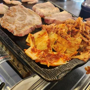 신김치생삼겹살 사진