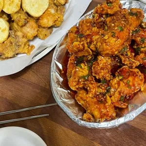 육동신치킨 사진