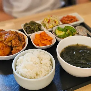 구내식당 사진