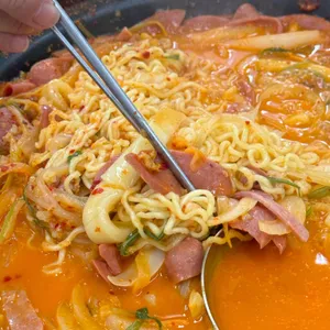 웰빙송탄부대찌개앤폭찹 사진