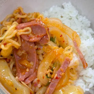 웰빙송탄부대찌개앤폭찹 사진