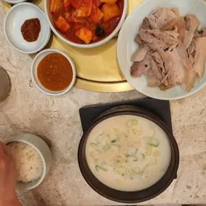 거대돼지국밥 사진
