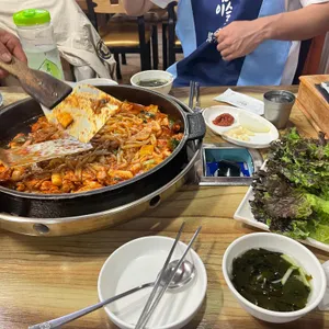 본가춘천닭갈비 사진