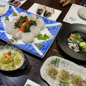 청담 대표 사진