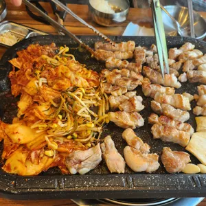 도니랑김치생삼겹 사진
