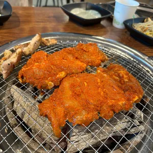 토닭토닭 숯불닭갈비 사진