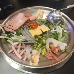 완백부대찌개 고사리꽃삼겹 사진