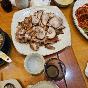 가마솥족발보쌈 사진