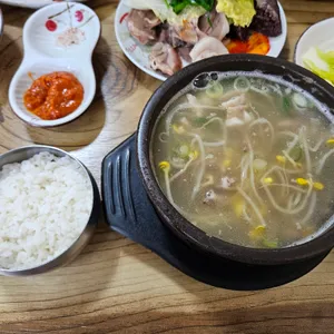 웃장가마솥국밥 사진