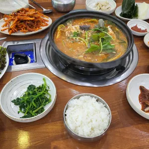 거제멸치쌈밥 사진