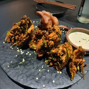 리파인 사진