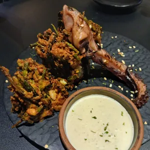 리파인 사진