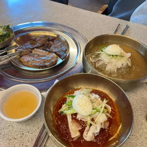 고매옥 사진