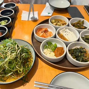 화씨이육공 사진