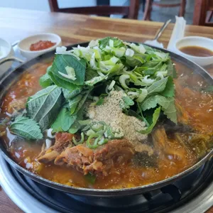 조마루 뼈다귀감자탕 사진