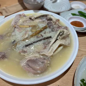 다람쥐마을 누룽지백숙 사진
