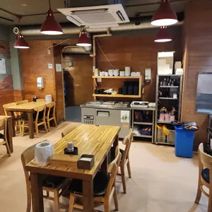 최신족발 대표 사진