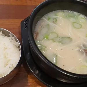 엄지손칼국수 사진