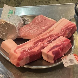 두툼 사진