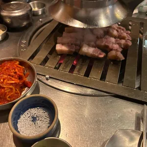 두툼 사진