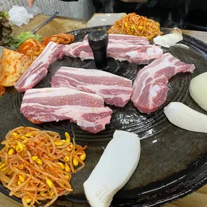 싹쓰리솥뚜껑삼겹살 사진