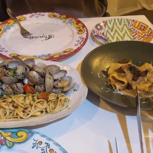 오스테리아 안나 사진
