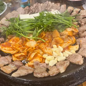 무쇠김치삼겹 사진