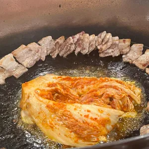 무쇠김치삼겹 사진