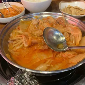 장독대 김치찌개 사진