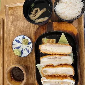 부엉이돈가스 사진