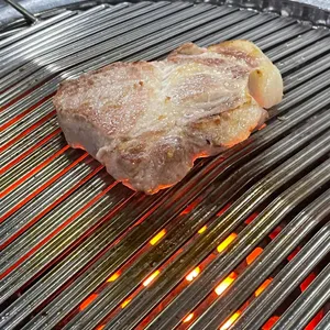 연탄불 생고기 사진