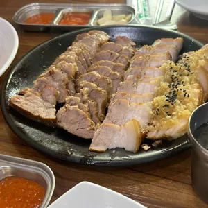 한양마늘보쌈 사진