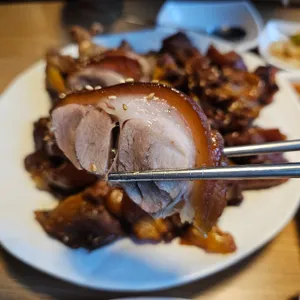 송이족발 사진