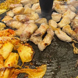 범계솥뚜껑삼겹살 사진