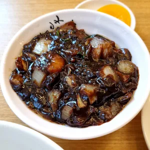 지동관 사진