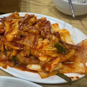 태릉 돼지불백 손만두 사진