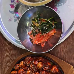밤을걷는선비 사진