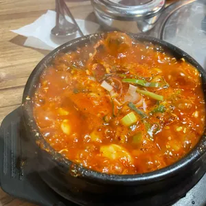 용한식당 사진