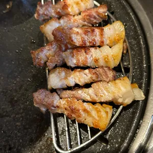 고기굽는남자 사진